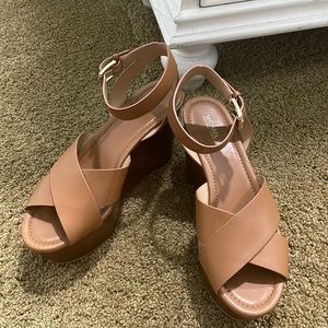 Michael Michael Kors Cognac Wedges